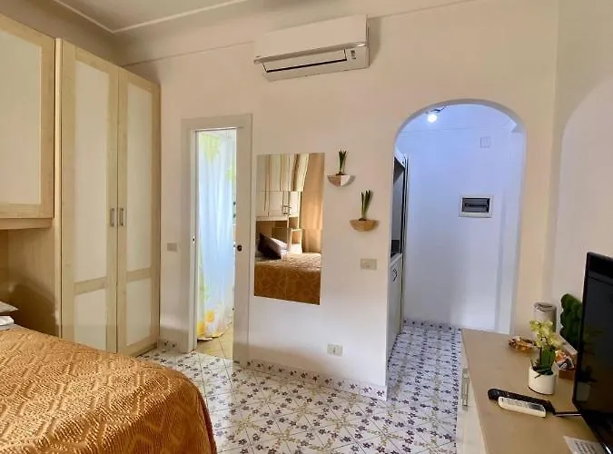 Central Studio Capri * Capri