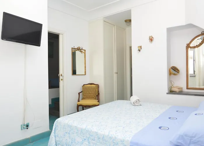 Central Studio Capri كابري